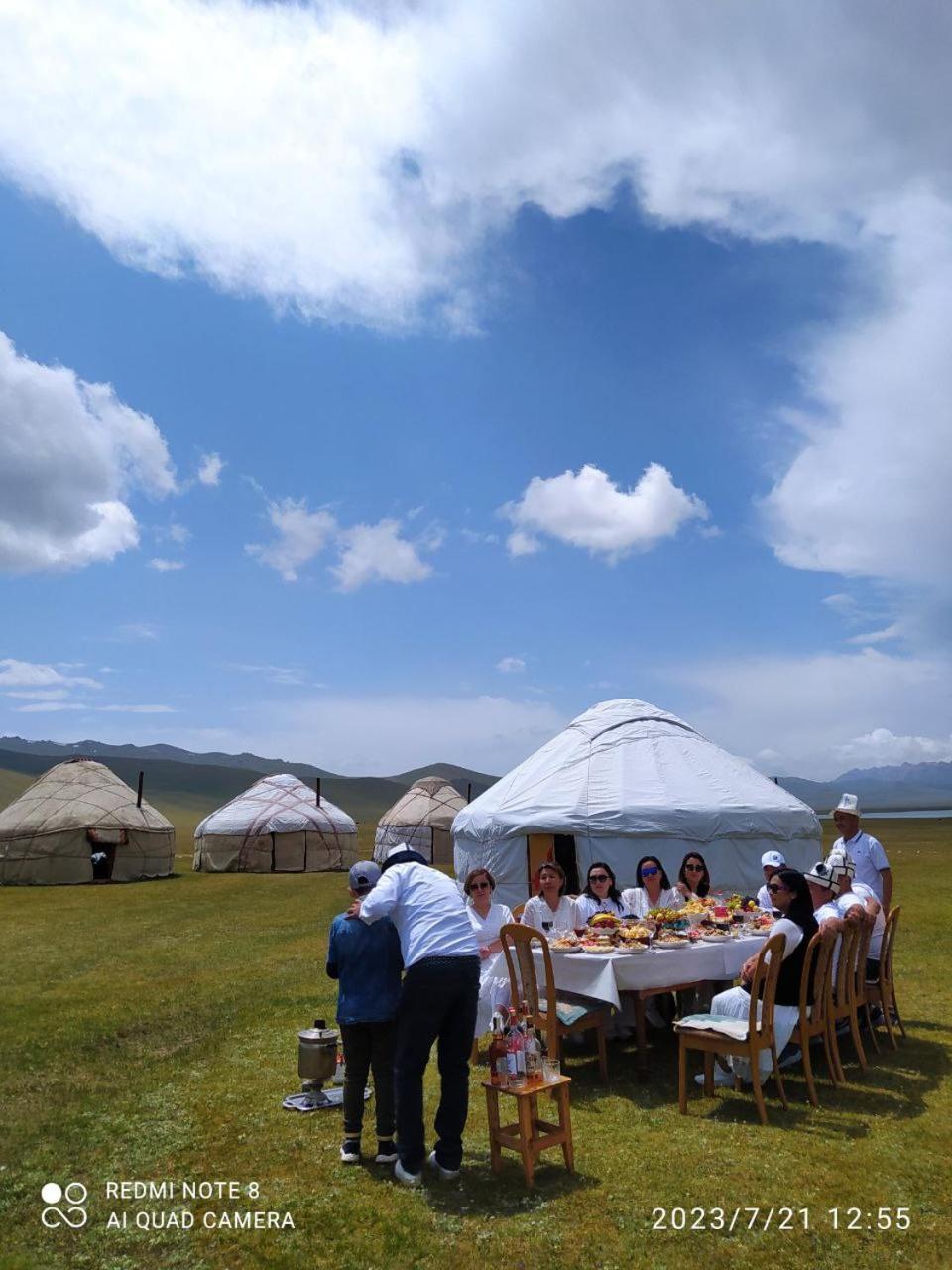 Zalkar Yurt Camp Hotel Song-Kul Exterior photo