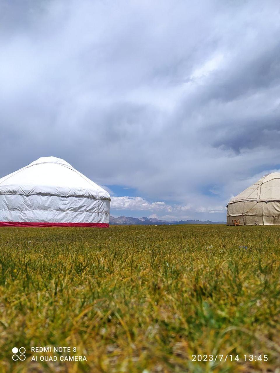 Zalkar Yurt Camp Hotel Song-Kul Exterior photo