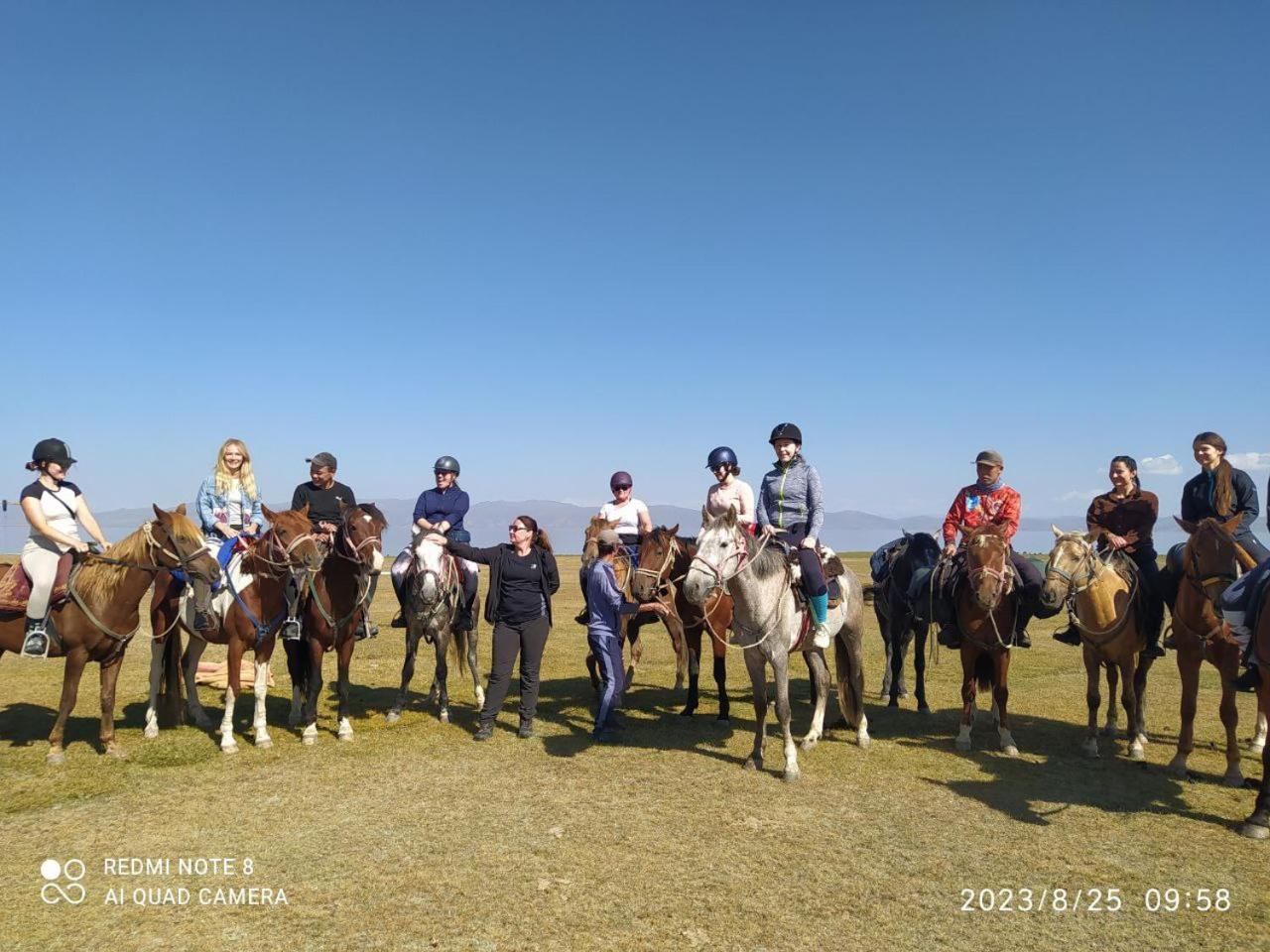 Zalkar Yurt Camp Hotel Song-Kul Exterior photo