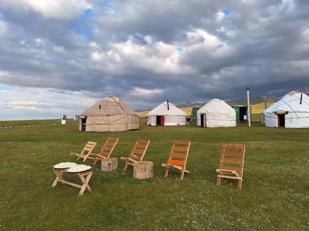 Zalkar Yurt Camp Hotel Song-Kul Exterior photo