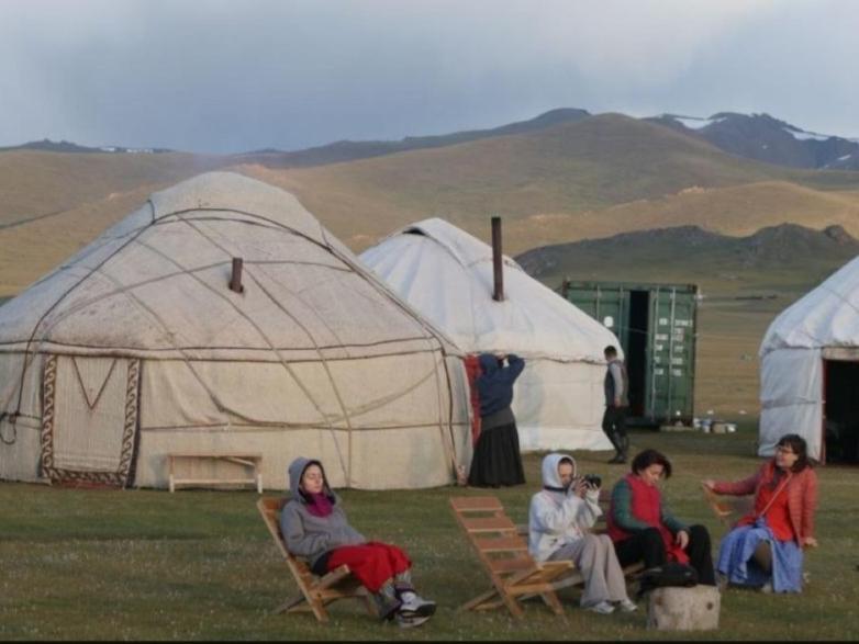 Zalkar Yurt Camp Hotel Song-Kul Exterior photo